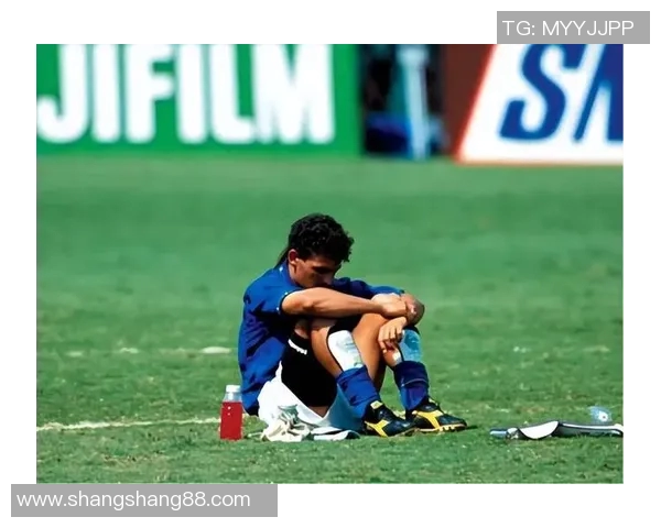 足球球星背后的职业生涯：从训练场到商业帝国的全面探索